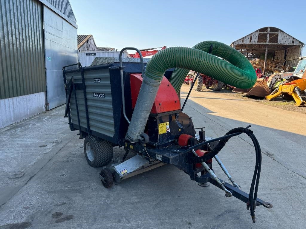 Trilo SG 200 Vacuum/Sweeper - Prikolica sa automatskim punjenjem: slika 2 Trilo SG 200 Vacuum/Sweeper - Prikolica sa automatskim punjenjem: slika 2