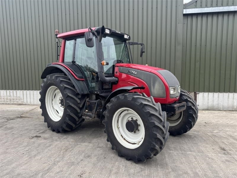 Valtra N121 Tractor - Traktor: slika 3 Valtra N121 Tractor - Traktor: slika 3