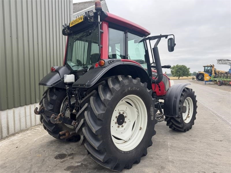 Valtra Valtra N121 Tractor - Traktor: slika 4 Valtra Valtra N121 Tractor - Traktor: slika 4