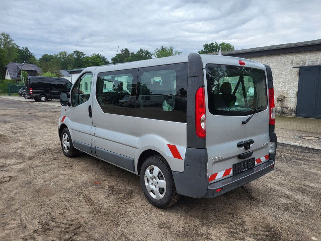 OPEL Vivaro 2900 2.0 CDTI - Dostavno vozilo: slika 4 OPEL Vivaro 2900 2.0 CDTI - Dostavno vozilo: slika 4