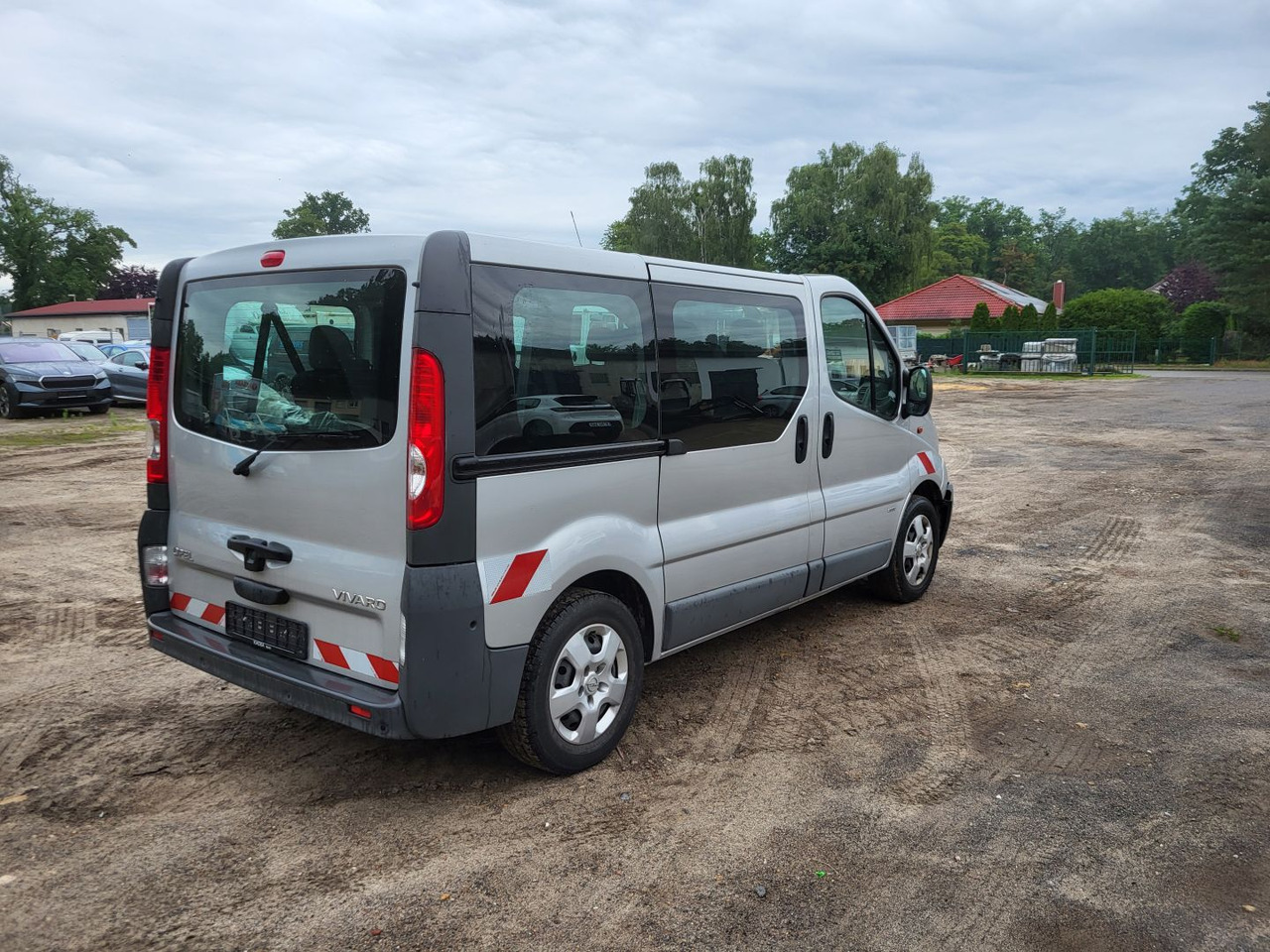 OPEL Vivaro 2900 2.0 CDTI - Dostavno vozilo: slika 3 OPEL Vivaro 2900 2.0 CDTI - Dostavno vozilo: slika 3