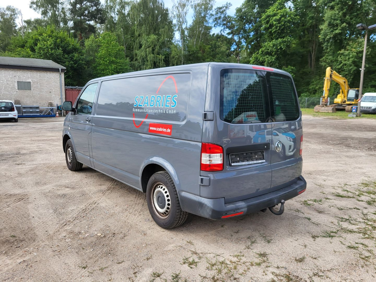 VOLKSWAGEN T5 Typ 7J0 - Furgon: slika 4 VOLKSWAGEN T5 Typ 7J0 - Furgon: slika 4
