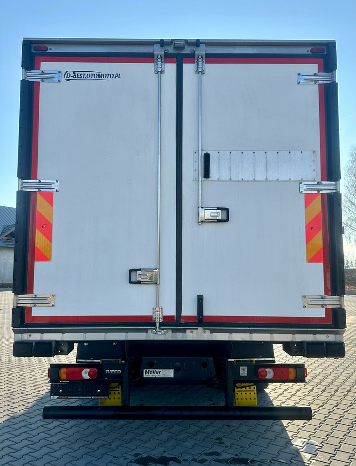 IVECO EUROCARGO 160-280 / CHŁODNIA / 6.1 M DŁUGOŚCI / 15 EUROPALET / AUTOMAT / SYPIALKA / NISKI PRZEBIEG / 16 TON DMC / CARRIER SPALINOWO - ELEKTRYCZNY / 2018 ROK - Hladnjača: slika 3 IVECO EUROCARGO 160-280 / CHŁODNIA / 6.1 M DŁUGOŚCI / 15 EUROPALET / AUTOMAT / SYPIALKA / NISKI PRZEBIEG / 16 TON DMC / CARRIER SPALINOWO - ELEKTRYCZNY / 2018 ROK - Hladnjača: slika 3
