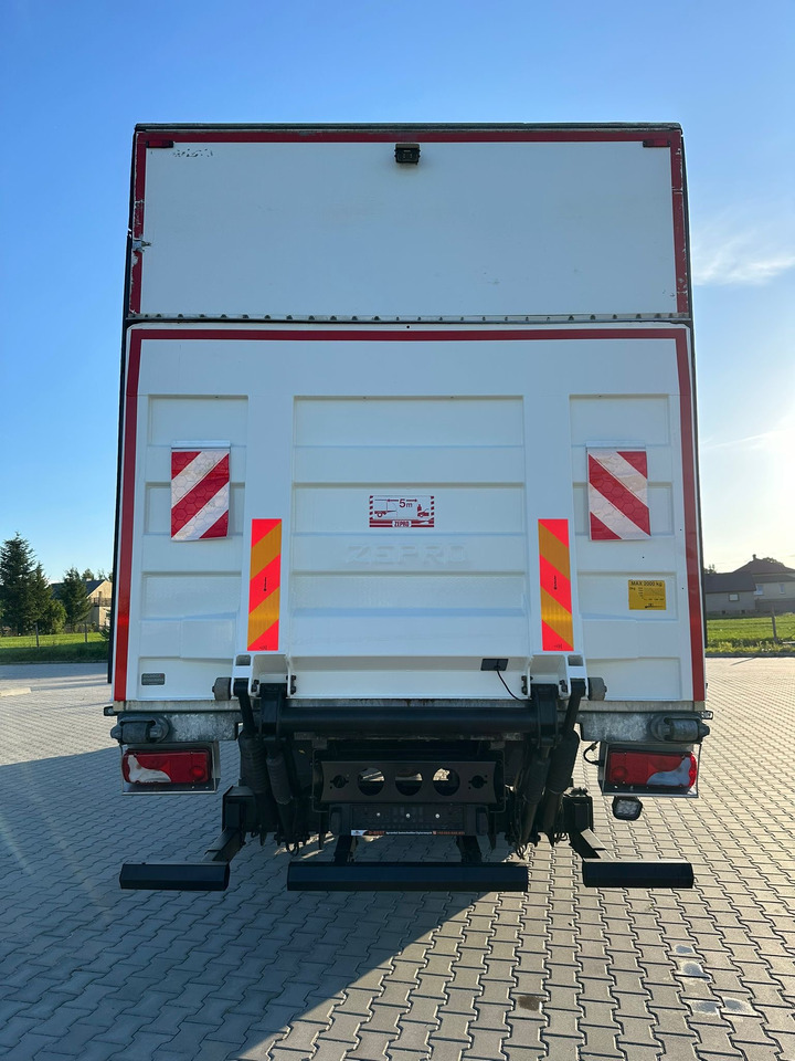 MAN TGM 18.290 / CHŁODNIA / WINDA / 20 EUROPALET / 8.2 M DŁUGOŚCI / 2018 ROK / 410 TYS KM - Hladnjača: slika 4 MAN TGM 18.290 / CHŁODNIA / WINDA / 20 EUROPALET / 8.2 M DŁUGOŚCI / 2018 ROK / 410 TYS KM - Hladnjača: slika 4