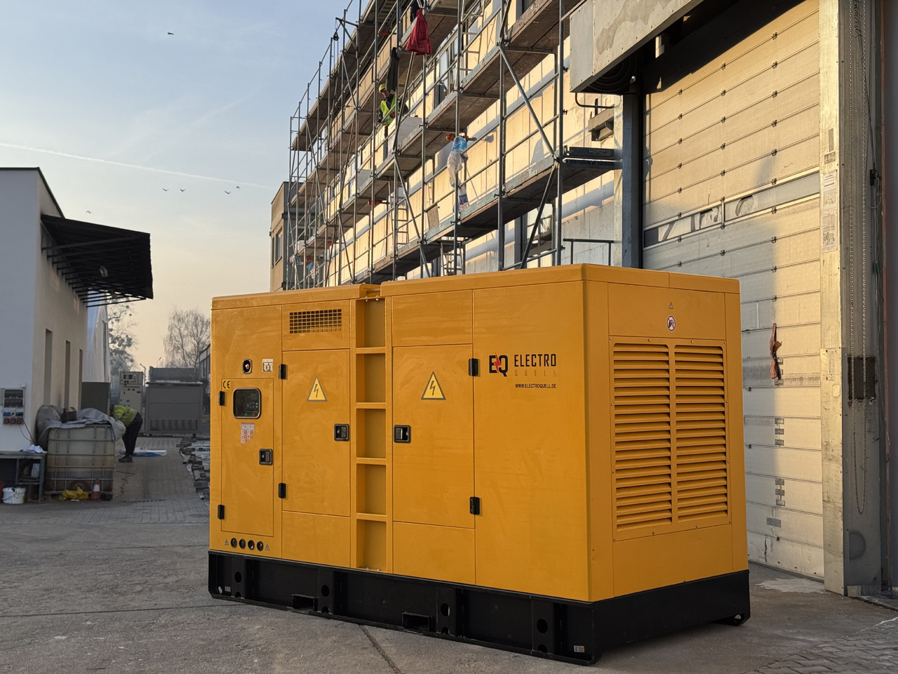 IVECO 250 kVA / 200 kW IN STOCK - Set generatora: slika 1 IVECO 250 kVA / 200 kW IN STOCK - Set generatora: slika 1
