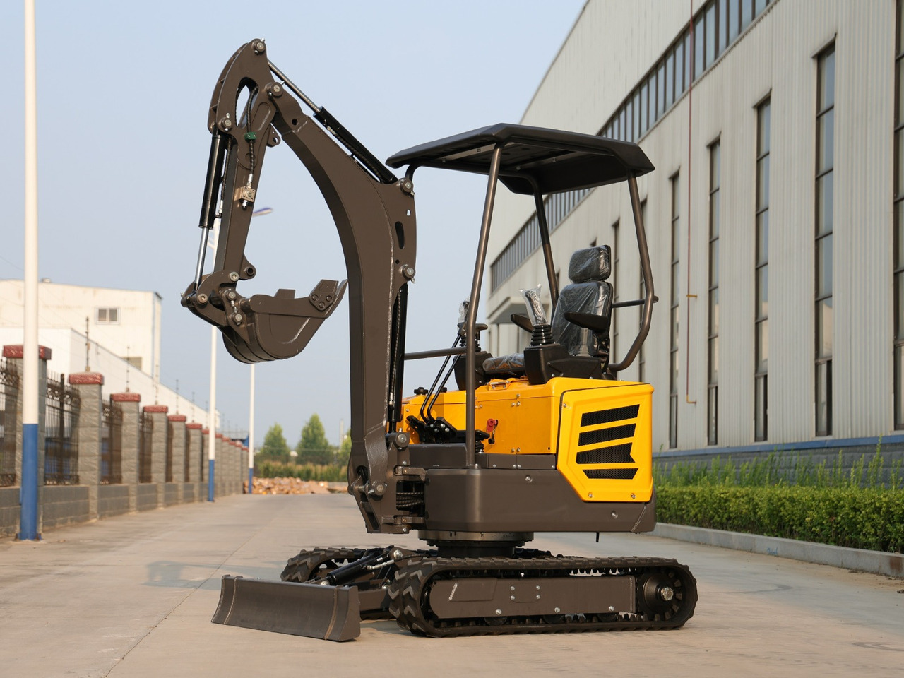 KUBOTA Diesel Mini excavator 2 Ton - Müller machinery MB 20 - SH - Mini bager: slika 1 KUBOTA Diesel Mini excavator 2 Ton - Müller machinery MB 20 - SH - Mini bager: slika 1