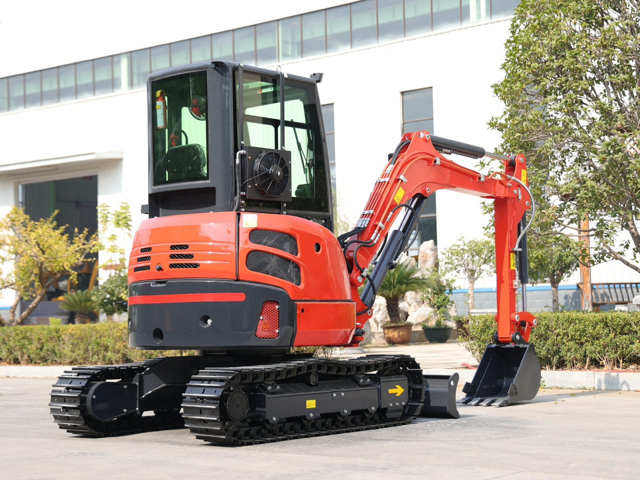 KUBOTA Diesel Mini excavator 3.5 Ton - Müller Machinery MB 35 Plus - VKSH - Mini bager: slika 5 KUBOTA Diesel Mini excavator 3.5 Ton - Müller Machinery MB 35 Plus - VKSH - Mini bager: slika 5