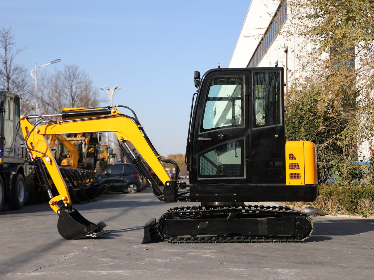 KUBOTA Diesel Mini excavator 3.5 Ton - Müller Machinery MB 35 - VKSH - Mini bager: slika 2 KUBOTA Diesel Mini excavator 3.5 Ton - Müller Machinery MB 35 - VKSH - Mini bager: slika 2