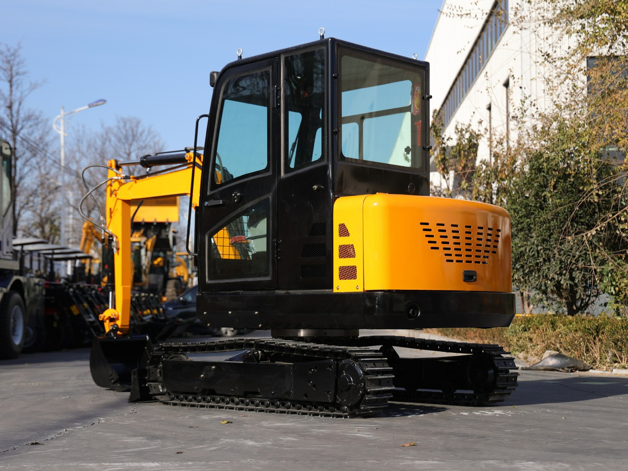 KUBOTA Diesel Mini excavator 3.5 Ton - Müller Machinery MB 35 - VKSH - Mini bager: slika 5 KUBOTA Diesel Mini excavator 3.5 Ton - Müller Machinery MB 35 - VKSH - Mini bager: slika 5