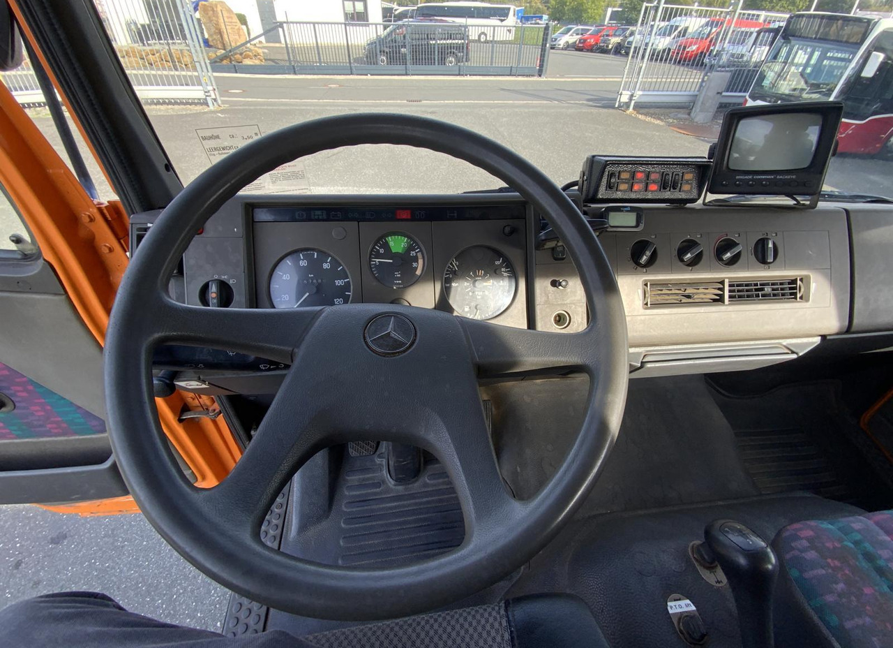 Vazdušna platforma montirana na kamion Mercedes-Benz 1117: slika 12 Vazdušna platforma montirana na kamion Mercedes-Benz 1117: slika 12