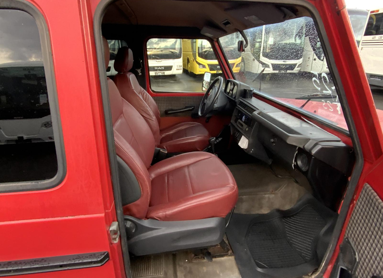 Mercedes-Benz G 300 - SUVSUV: slika 5 Mercedes-Benz G 300 - SUVSUV: slika 5