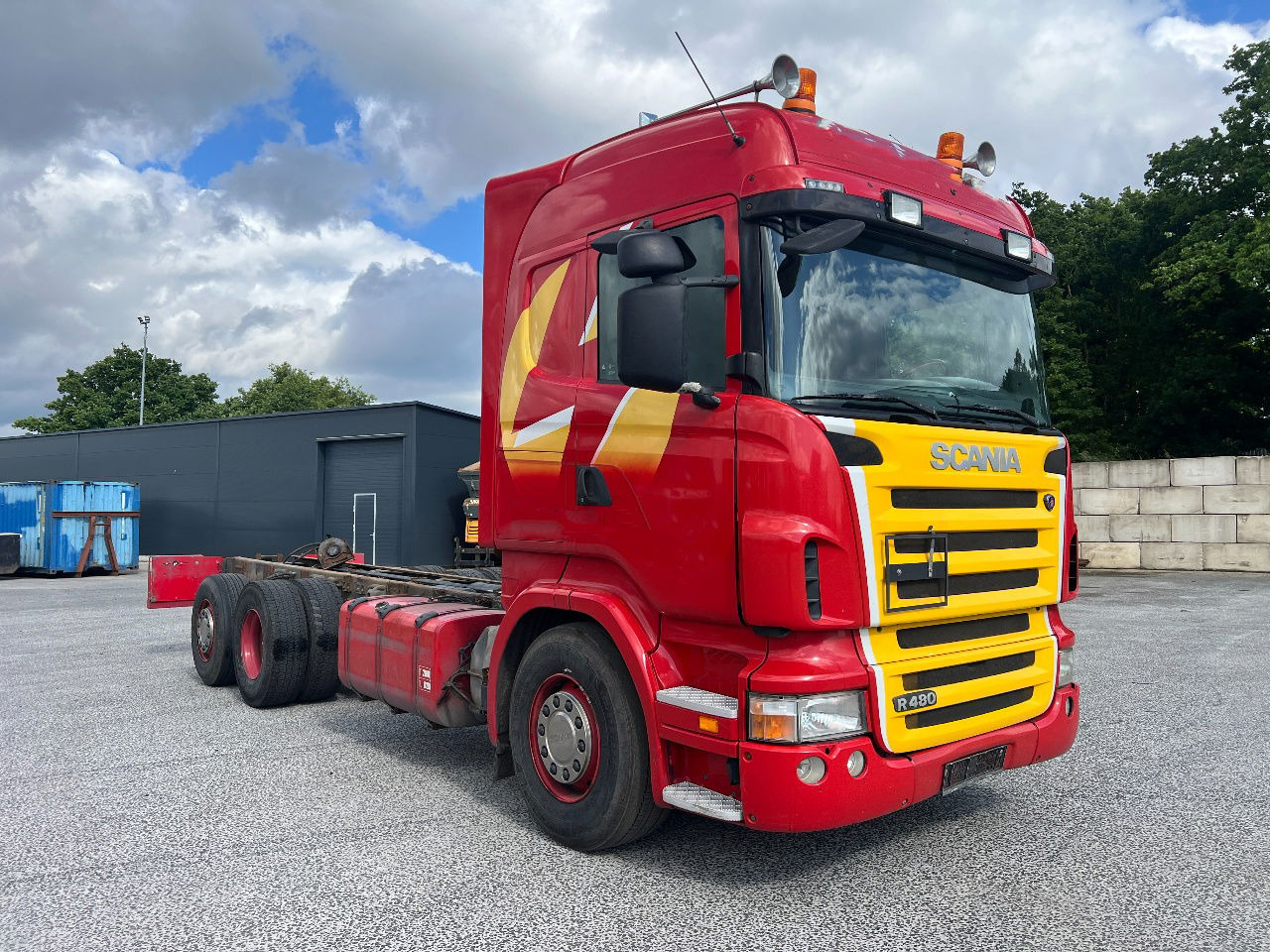 Scania R480 Highline 6x2, Retarder, Euro 5 - Kamion sa golom šasijom i zatvorenom kabinom: slika 2 Scania R480 Highline 6x2, Retarder, Euro 5 - Kamion sa golom šasijom i zatvorenom kabinom: slika 2