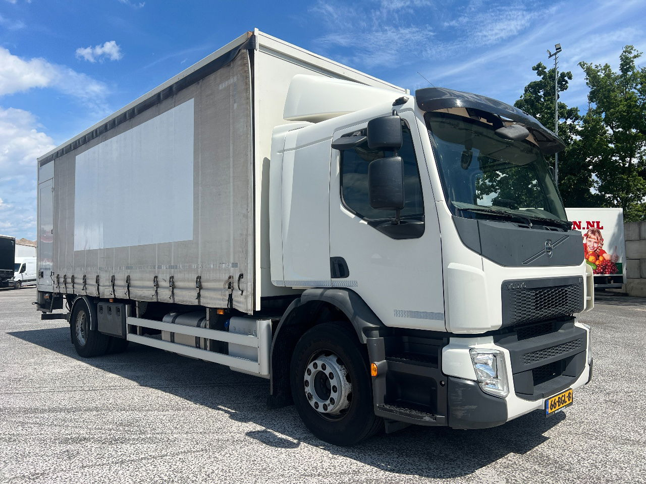 Volvo FE 250 Euro 6, 19T - Kamion sa ceradom: slika 2 Volvo FE 250 Euro 6, 19T - Kamion sa ceradom: slika 2