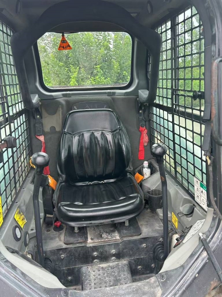 Bobcat S 450 - Mini utovarivač: slika 4 Bobcat S 450 - Mini utovarivač: slika 4