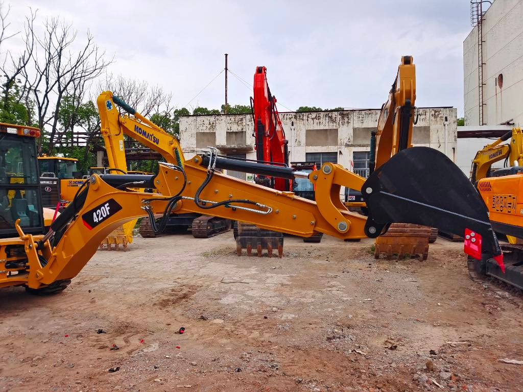 CAT 100% new caterpillar 420 F - Bager utovarivač: slika 3 CAT 100% new caterpillar 420 F - Bager utovarivač: slika 3