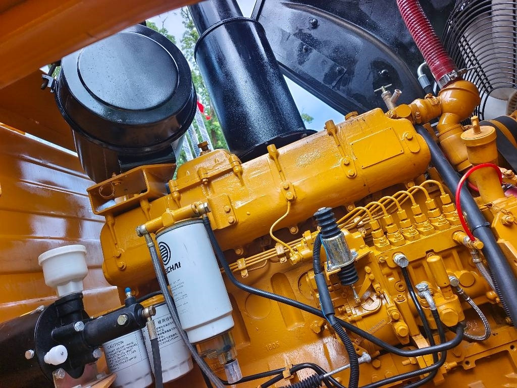 CAT 966 H - Utovarivač točkaš: slika 4 CAT 966 H - Utovarivač točkaš: slika 4