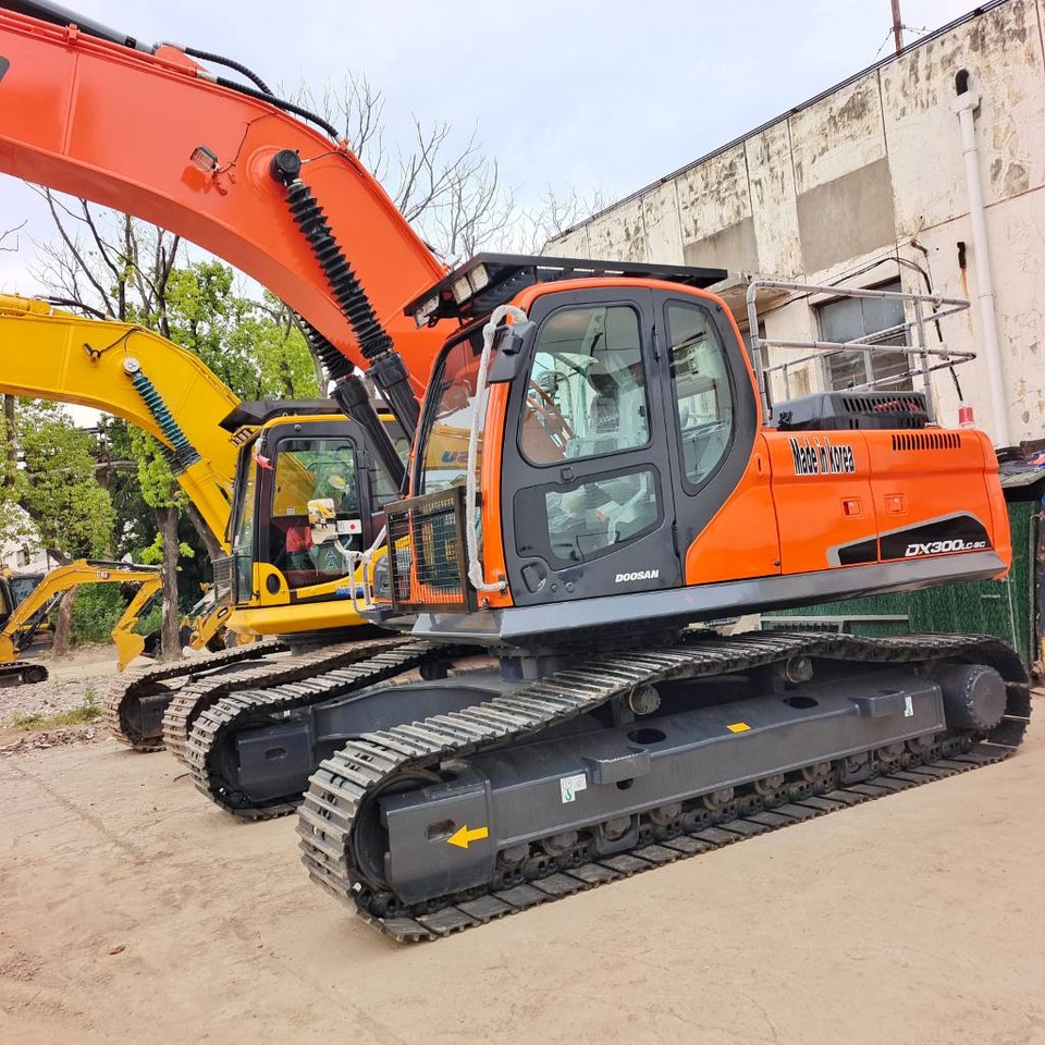 Doosan DX 300 - Bager guseničar: slika 1 Doosan DX 300 - Bager guseničar: slika 1