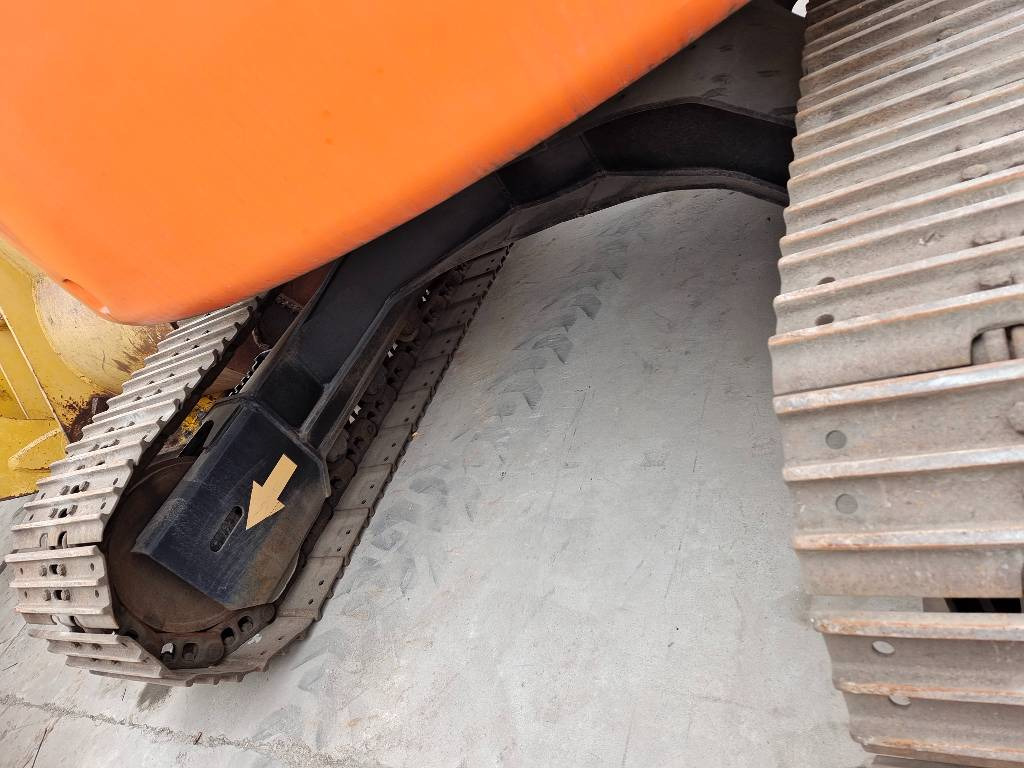 Hitachi ZX 135 US - Bager guseničar: slika 5 Hitachi ZX 135 US - Bager guseničar: slika 5