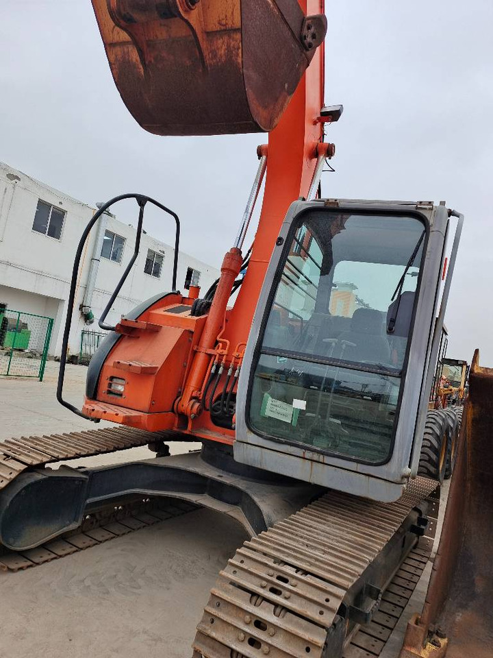 Hitachi ZX 135 US - Bager guseničar: slika 1 Hitachi ZX 135 US - Bager guseničar: slika 1