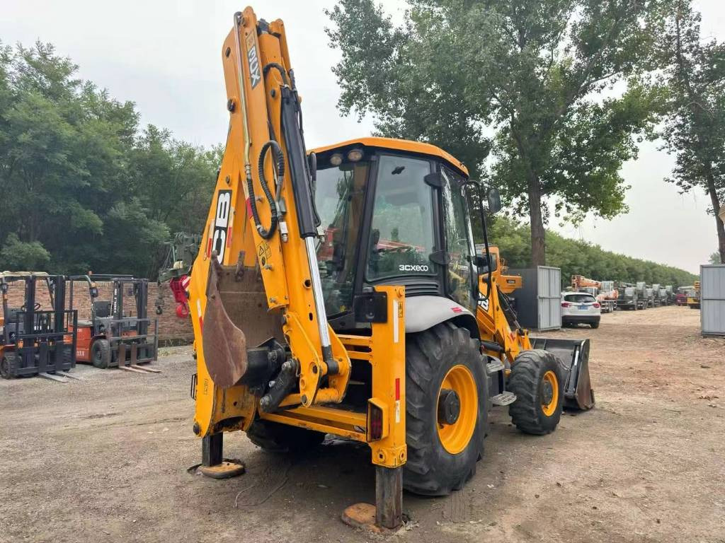 JCB 3 CX - Bager točkaš: slika 3 JCB 3 CX - Bager točkaš: slika 3