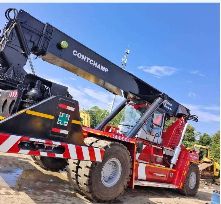 Kalmar DRF 450 - Dizalica za kontejnere: slika 2 Kalmar DRF 450 - Dizalica za kontejnere: slika 2