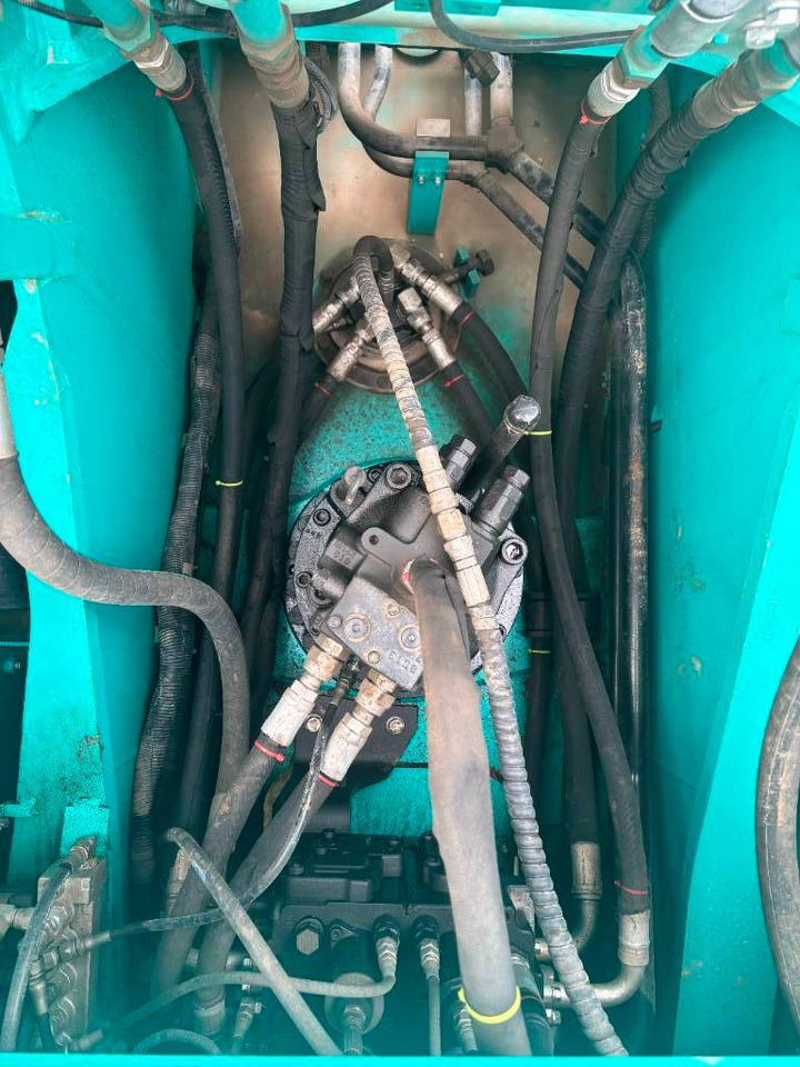 Bager guseničar Kobelco SK 210: slika 20