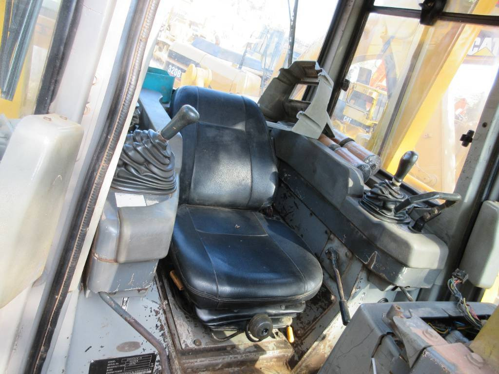 Komatsu D 155A - Buldožer: slika 5 Komatsu D 155A - Buldožer: slika 5