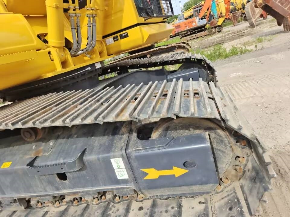 Komatsu PC 200-8 - Bager guseničar: slika 4 Komatsu PC 200-8 - Bager guseničar: slika 4