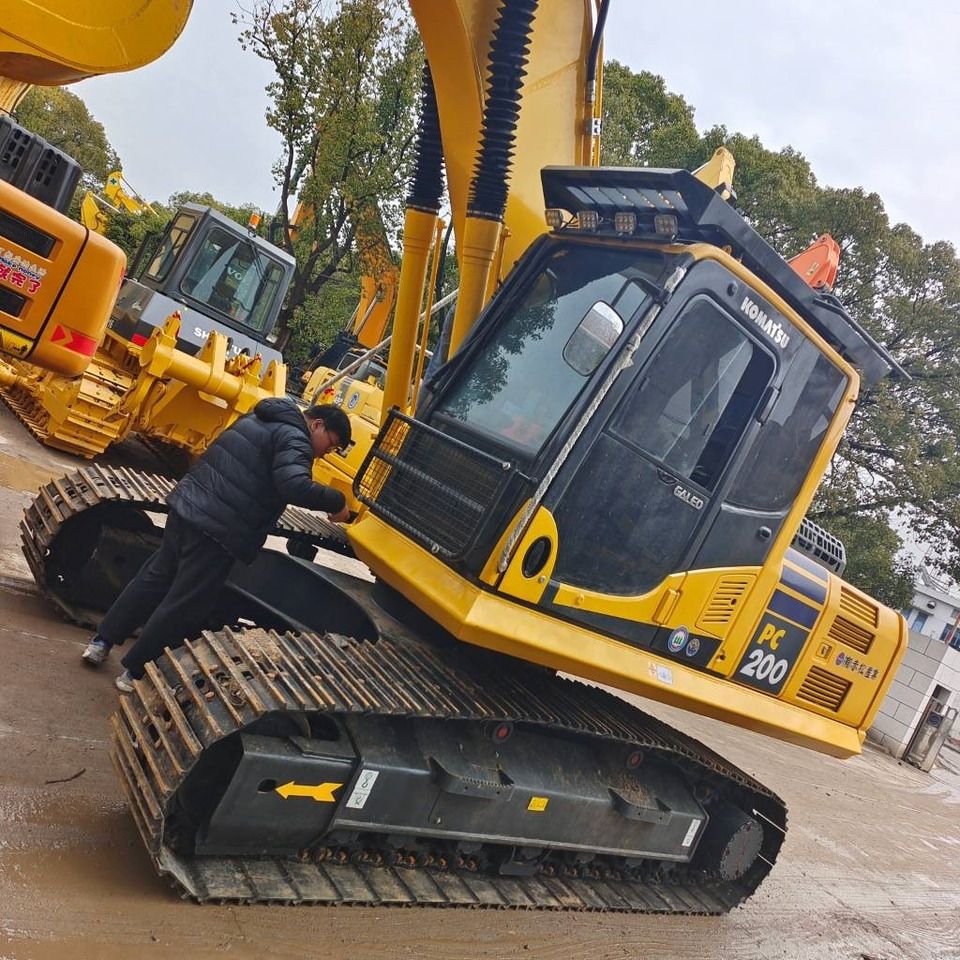 Komatsu PC 200 - Bager guseničar: slika 3 Komatsu PC 200 - Bager guseničar: slika 3
