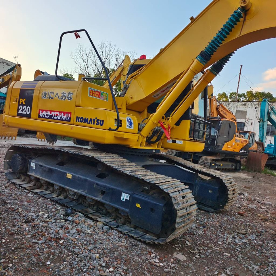 Komatsu PC 220 - Bager guseničar: slika 1 Komatsu PC 220 - Bager guseničar: slika 1
