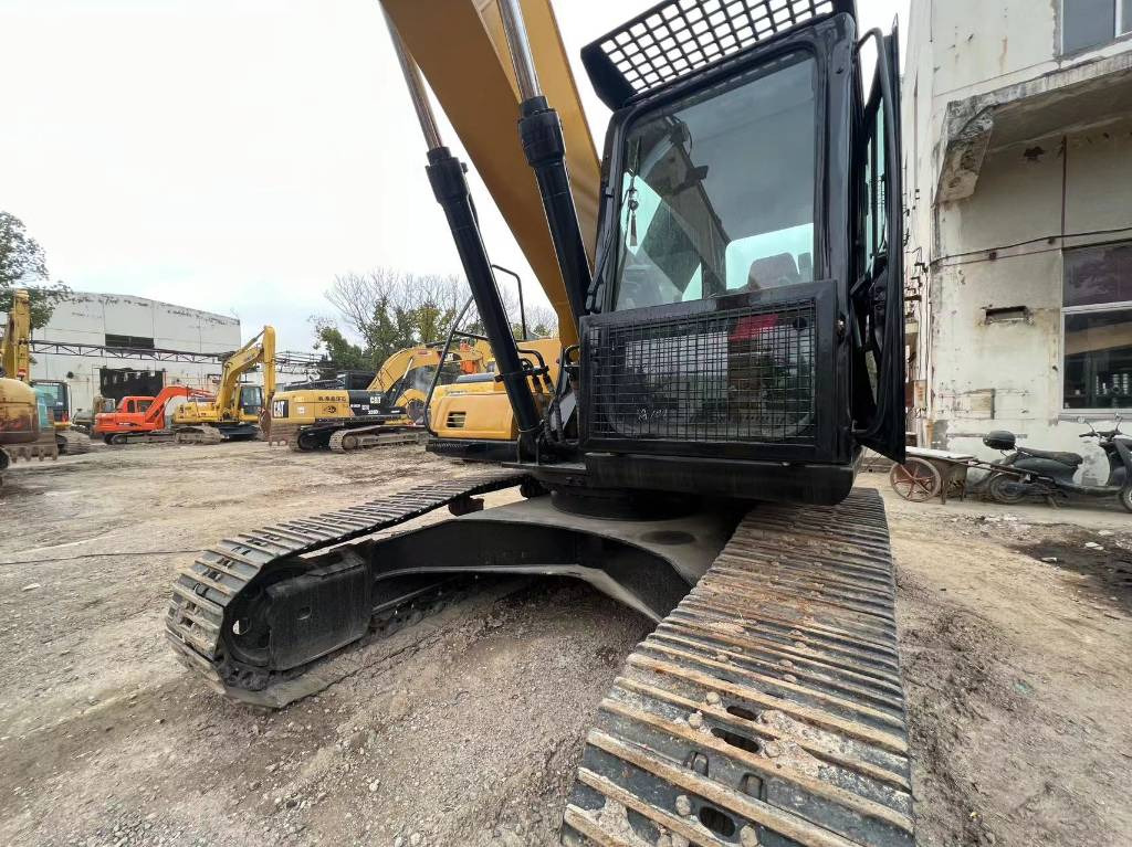 Komatsu PC 70-8 - Bager guseničar: slika 3 Komatsu PC 70-8 - Bager guseničar: slika 3