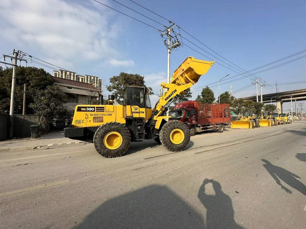 Komatsu WA 380 - Utovarivač točkaš: slika 4 Komatsu WA 380 - Utovarivač točkaš: slika 4