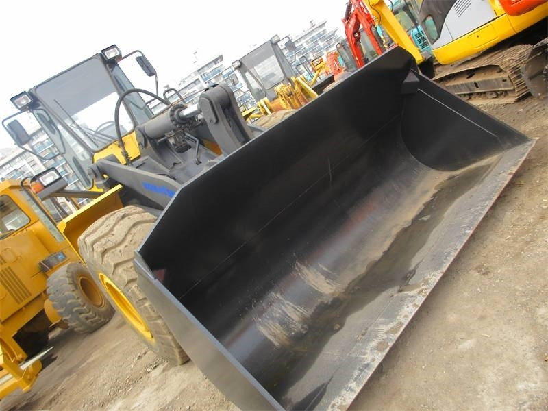 Komatsu WA 380 - Utovarivač točkaš: slika 4 Komatsu WA 380 - Utovarivač točkaš: slika 4