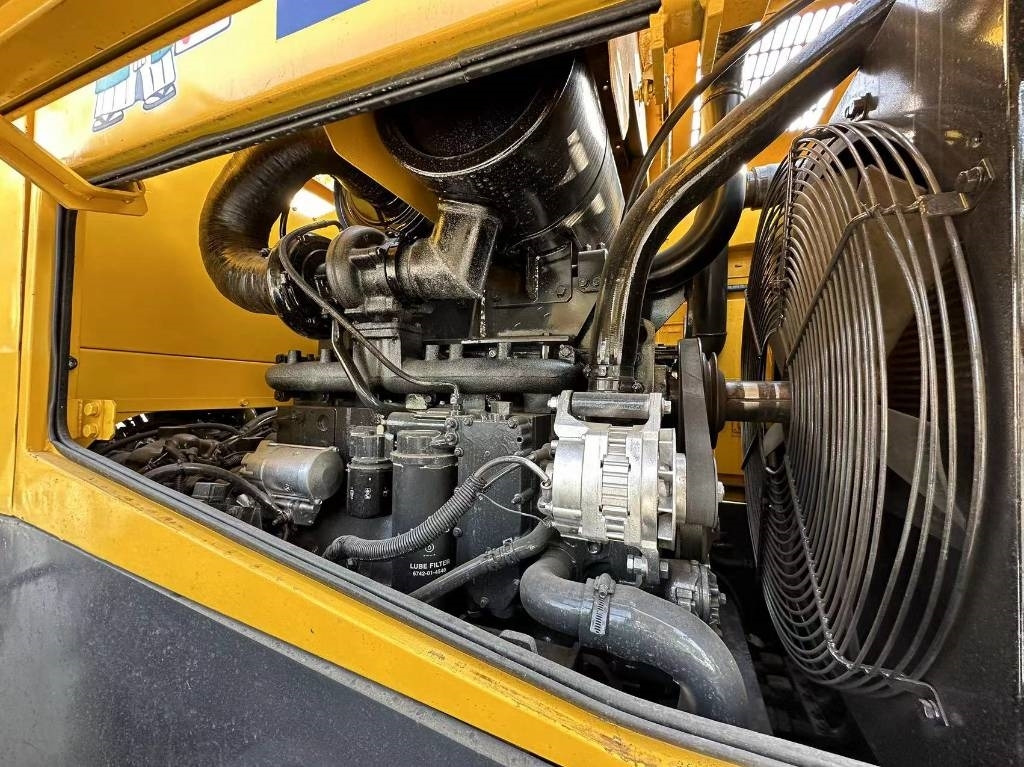 Komatsu WA 380 - Utovarivač točkaš: slika 5 Komatsu WA 380 - Utovarivač točkaš: slika 5