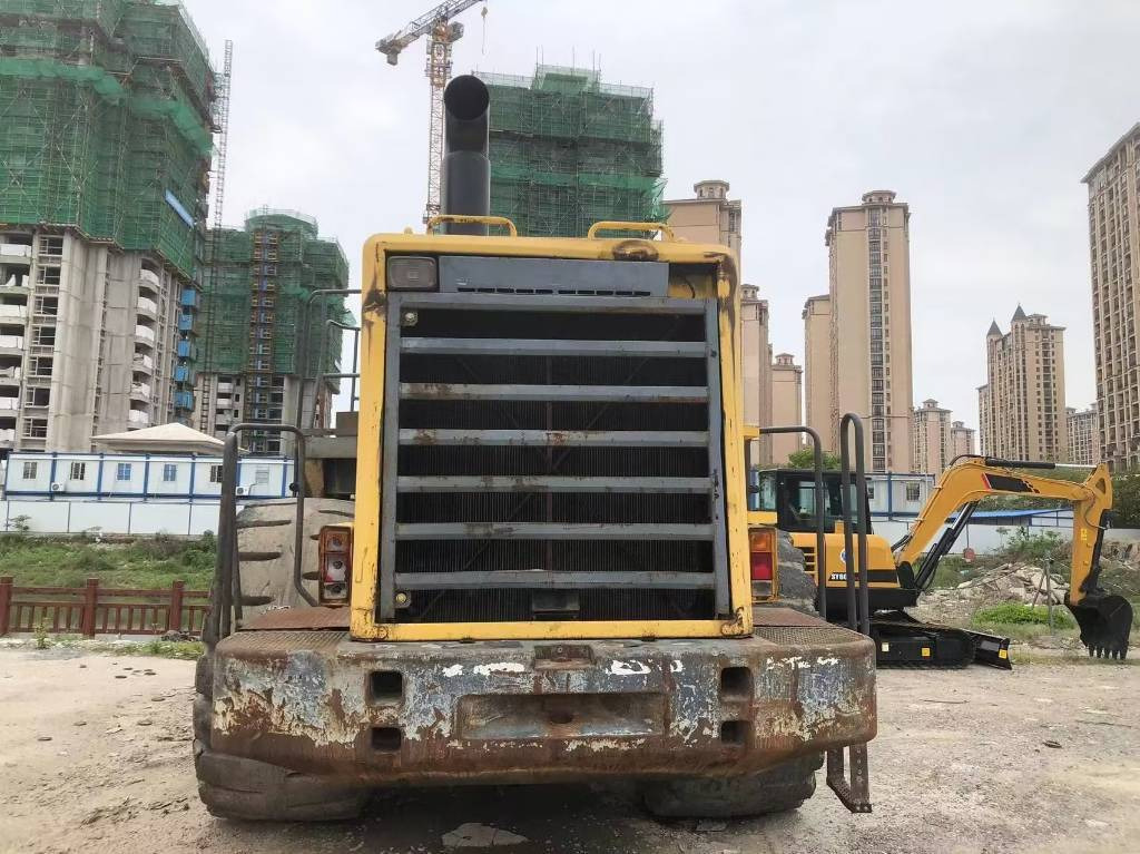 Komatsu WA 600-3 - Utovarivač točkaš: slika 3 Komatsu WA 600-3 - Utovarivač točkaš: slika 3