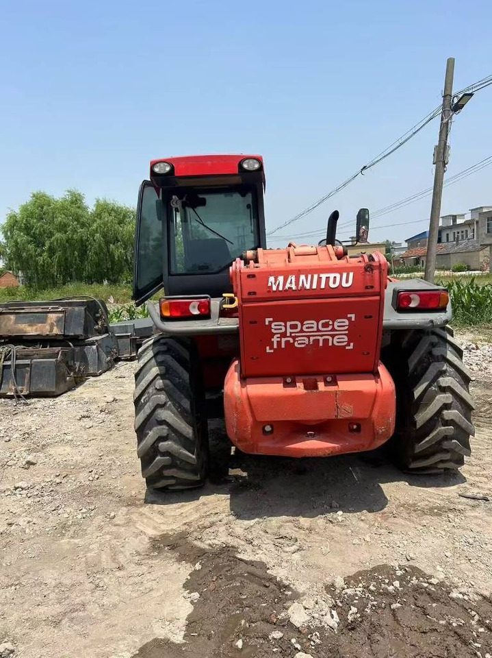 Manitou MT 1740 SL T - Mini utovarivač: slika 5 Manitou MT 1740 SL T - Mini utovarivač: slika 5