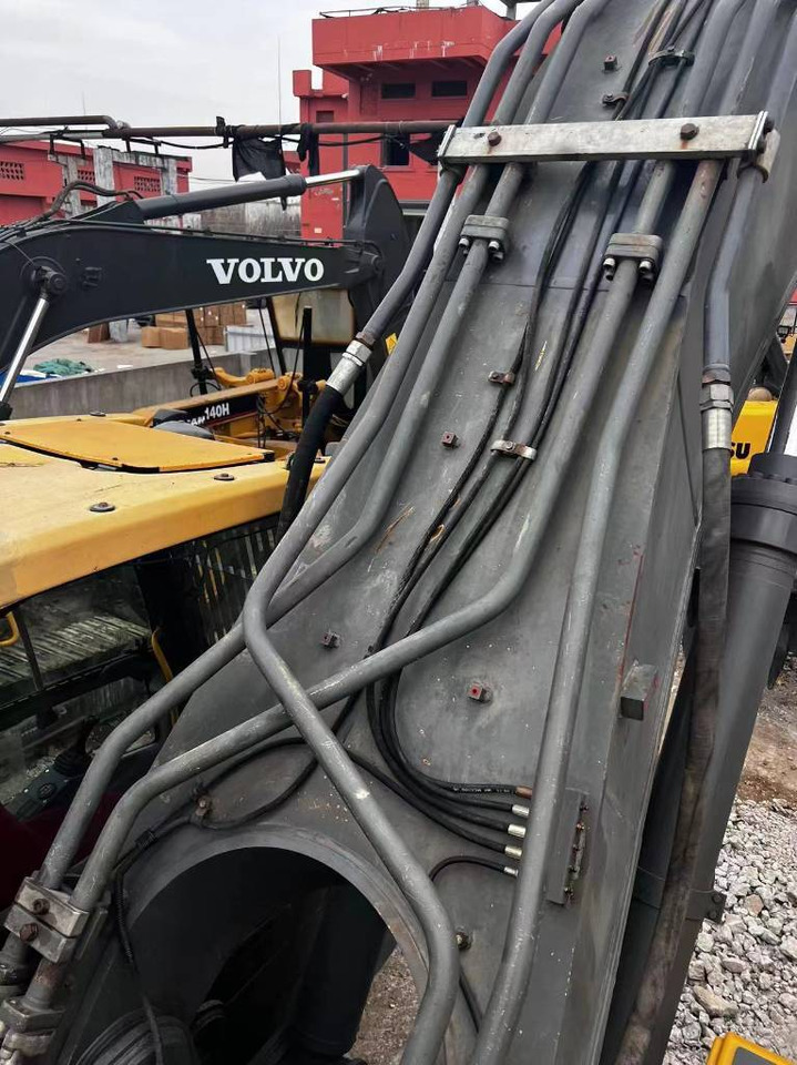 Bager guseničar Volvo EC 480 D L: slika 11