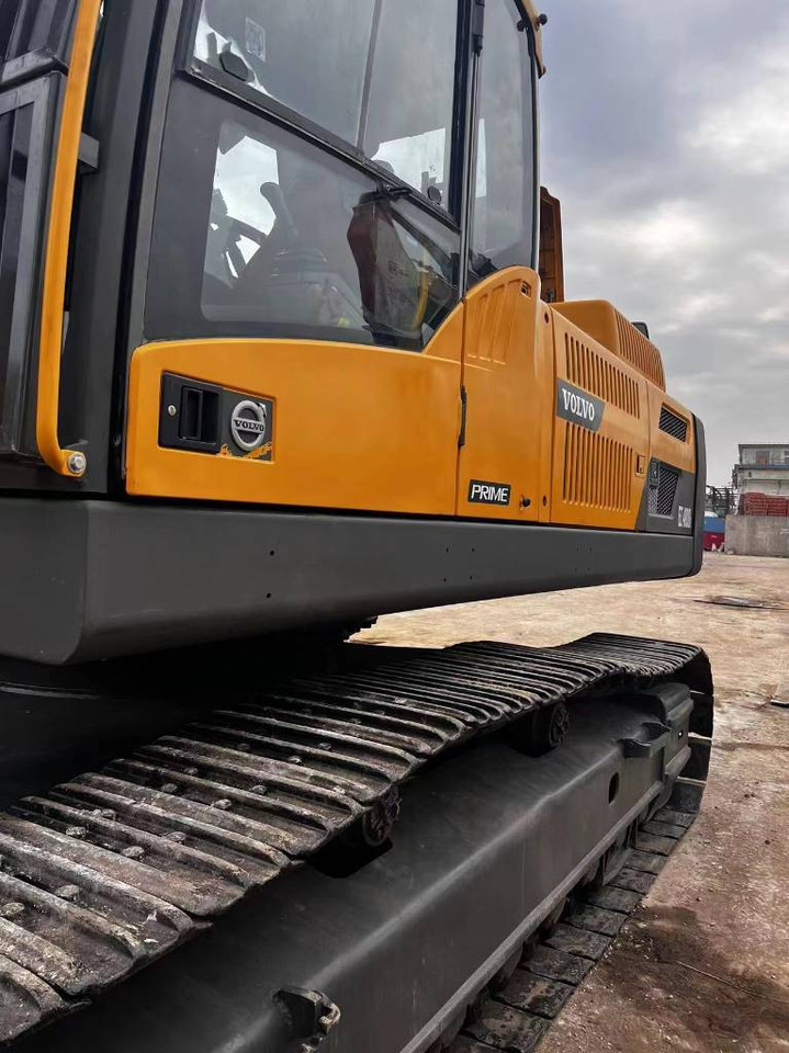 Bager guseničar Volvo EC 480 D L: slika 17