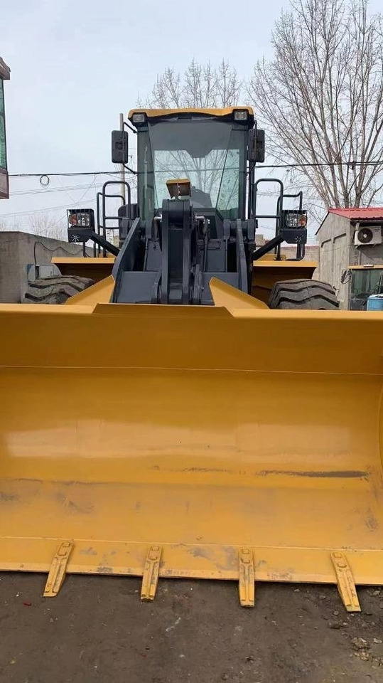 XCMG LW 500 KV - Utovarivač točkaš: slika 2 XCMG LW 500 KV - Utovarivač točkaš: slika 2