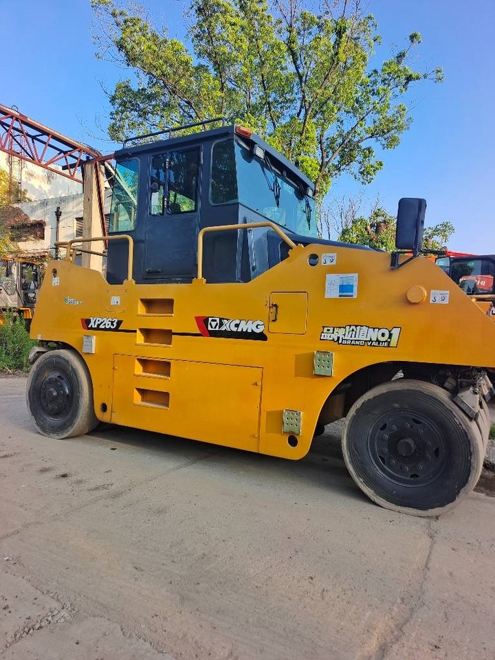 XCMG XP 263 - Pneumatski valjak: slika 4 XCMG XP 263 - Pneumatski valjak: slika 4