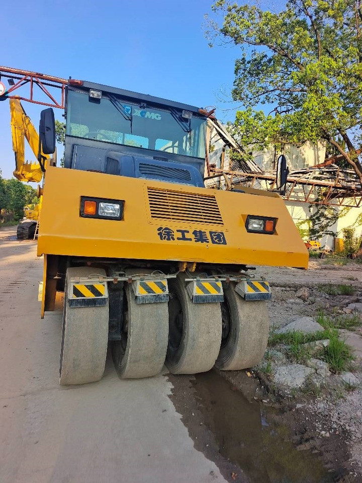 XCMG XP 263 - Pneumatski valjak: slika 3 XCMG XP 263 - Pneumatski valjak: slika 3