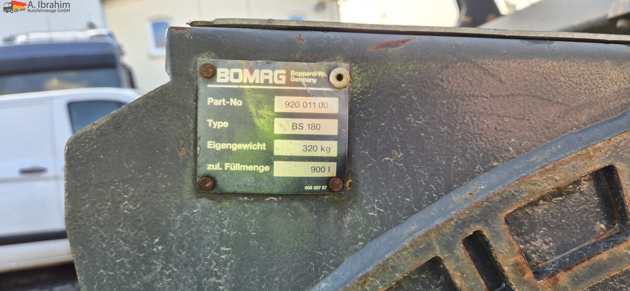 Bomag BW 174 AD2 | 12 t | Splitstreuer | Vibrator | Voll funktionsfähig - Valjak: slika 3 Bomag BW 174 AD2 | 12 t | Splitstreuer | Vibrator | Voll funktionsfähig - Valjak: slika 3