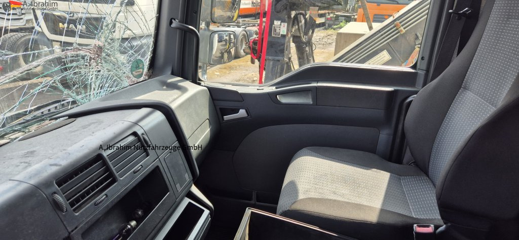 MAN TGL 8.150 4X2 BL Unfallschaden bedingt fahrbereit, Motor ok - Dostavno vozilo: slika 2 MAN TGL 8.150 4X2 BL Unfallschaden bedingt fahrbereit, Motor ok - Dostavno vozilo: slika 2