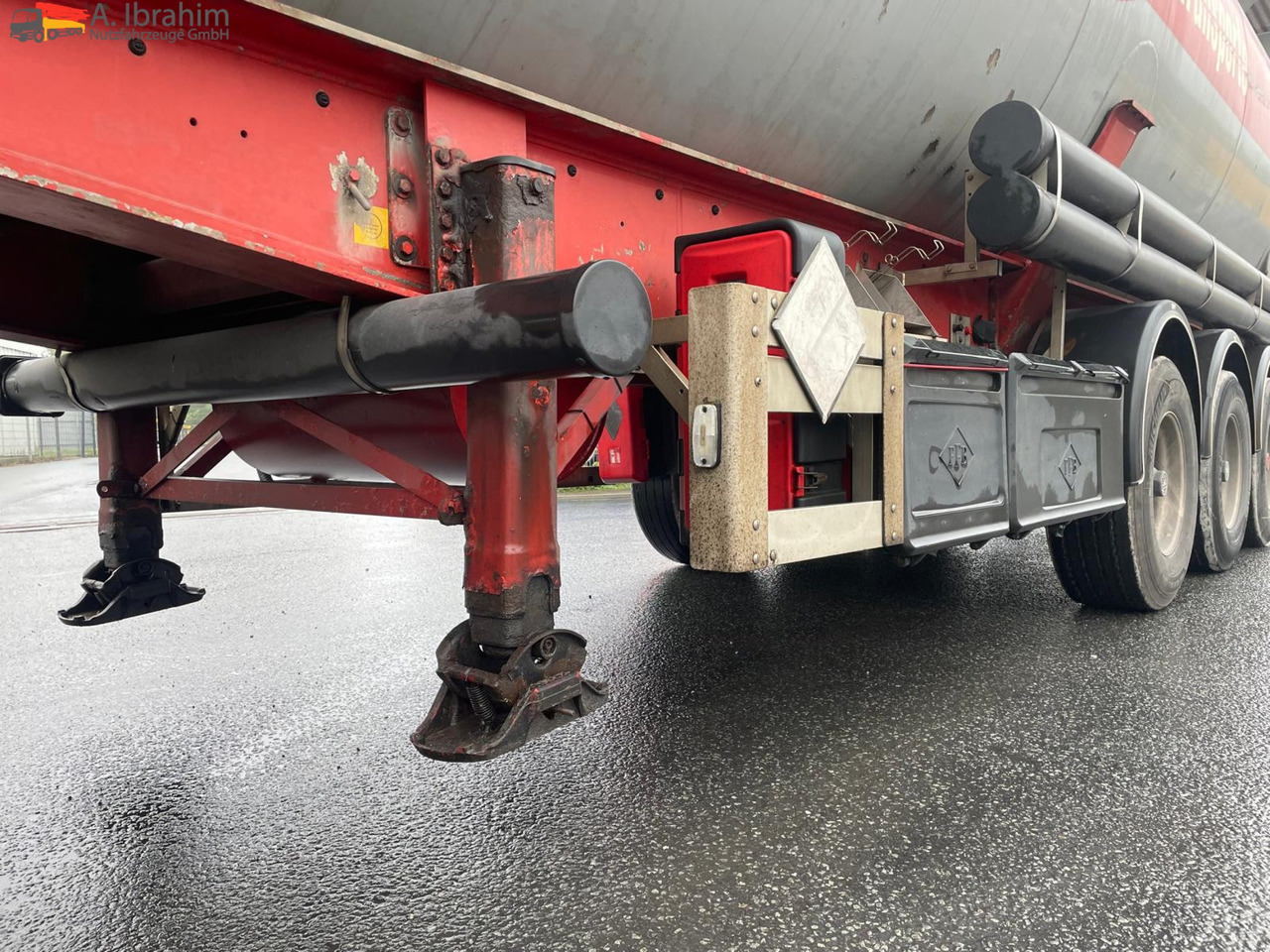 Feldbinder KIP 57.3 Kippsilo 57 m³ | Scheibenbremse | 24V Hydraulik - Silo cisterna: slika 4 Feldbinder KIP 57.3 Kippsilo 57 m³ | Scheibenbremse | 24V Hydraulik - Silo cisterna: slika 4