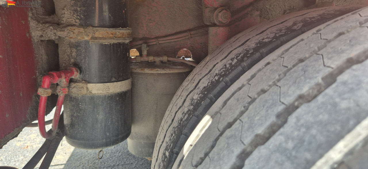 Goldhofer STZ-TBL3-33/80 Tiefbett mit Rampen Lenkung mit FB - Niska poluprikolica za prevoz: slika 2 Goldhofer STZ-TBL3-33/80 Tiefbett mit Rampen Lenkung mit FB - Niska poluprikolica za prevoz: slika 2