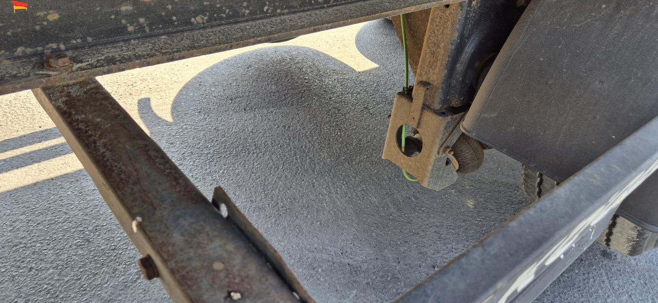 Kögel SN24 Standard, Edscha, Trommelbremse - Poluprikolica sa ceradom: slika 5 Kögel SN24 Standard, Edscha, Trommelbremse - Poluprikolica sa ceradom: slika 5