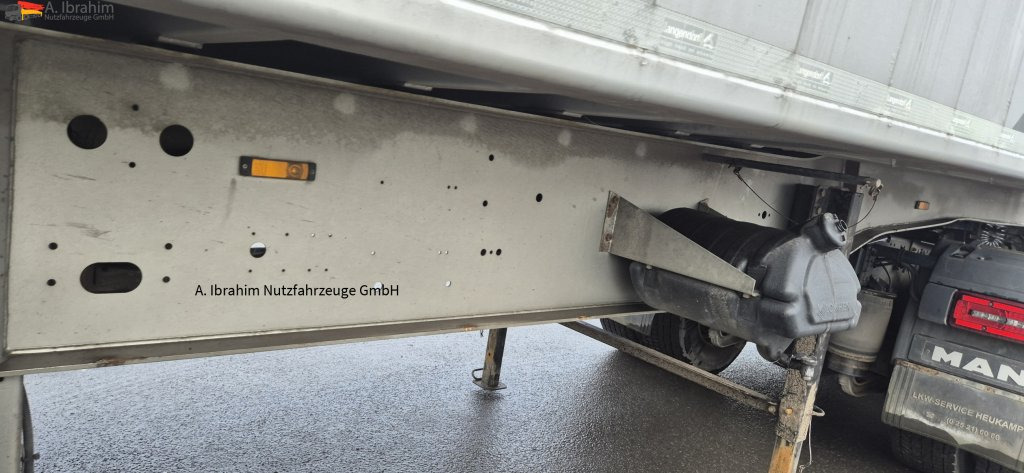 Langendorf SK39A0100A Unfallschaden!! hat gelegen. fahrbereit !!! - Poluprikolica istovarivača: slika 2 Langendorf SK39A0100A Unfallschaden!! hat gelegen. fahrbereit !!! - Poluprikolica istovarivača: slika 2