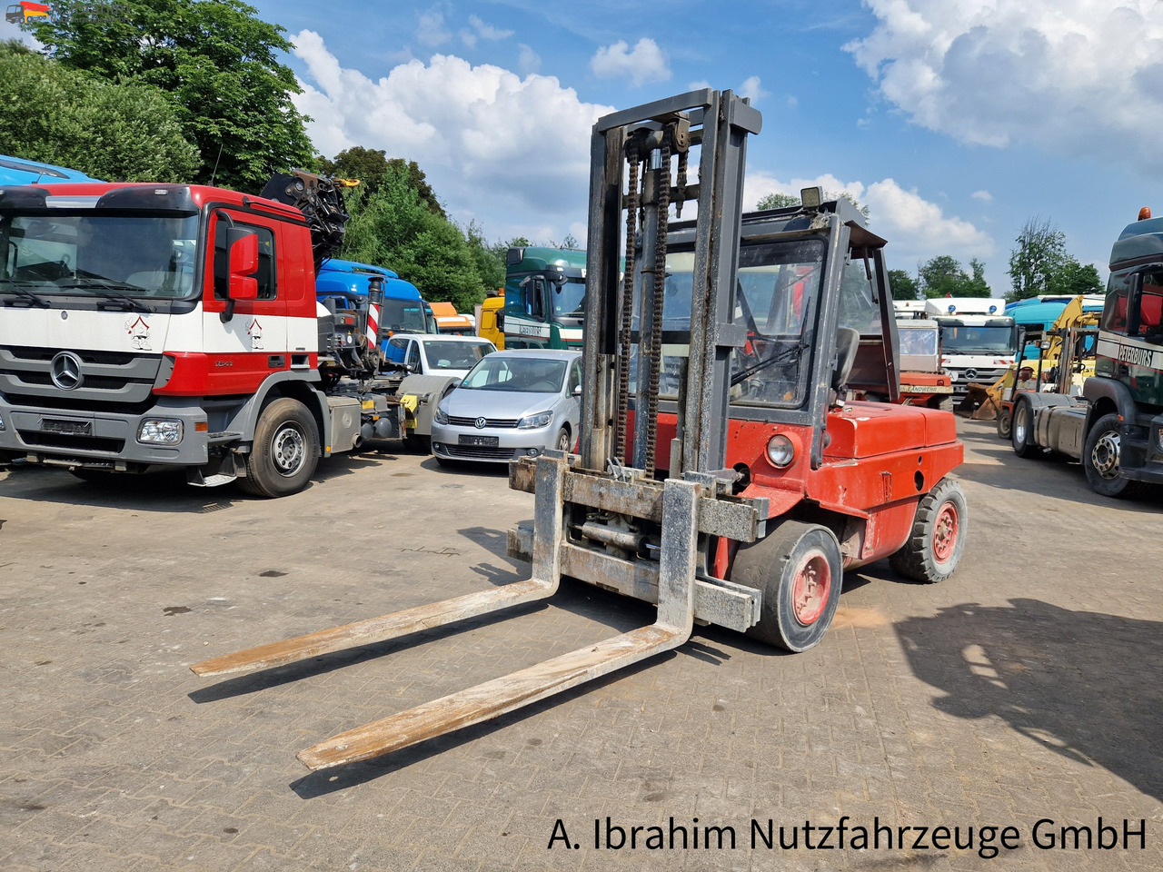 Linde H60 Tragfähigkeit 6000 kg ,3800 mm Hubhöhe, 2x vorhanden - Dizel viljuškar: slika 4 Linde H60 Tragfähigkeit 6000 kg ,3800 mm Hubhöhe, 2x vorhanden - Dizel viljuškar: slika 4
