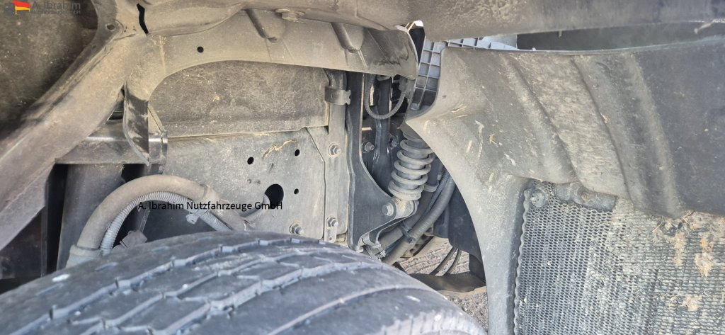 MAN TGL 8.160 4x2 Brotkoffer mit Kühlfach nicht fahrbereit ! nicht rollfähig - Dostavno vozilo hladnjača: slika 5 MAN TGL 8.160 4x2 Brotkoffer mit Kühlfach nicht fahrbereit ! nicht rollfähig - Dostavno vozilo hladnjača: slika 5