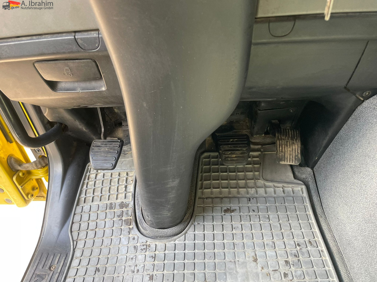 MAN TGS 26.480 Meiller 3 Seiten | 6x4 | Schalter | 3 Pedals | deutsches Fahrzeug - Istovarivač: slika 3 MAN TGS 26.480 Meiller 3 Seiten | 6x4 | Schalter | 3 Pedals | deutsches Fahrzeug - Istovarivač: slika 3